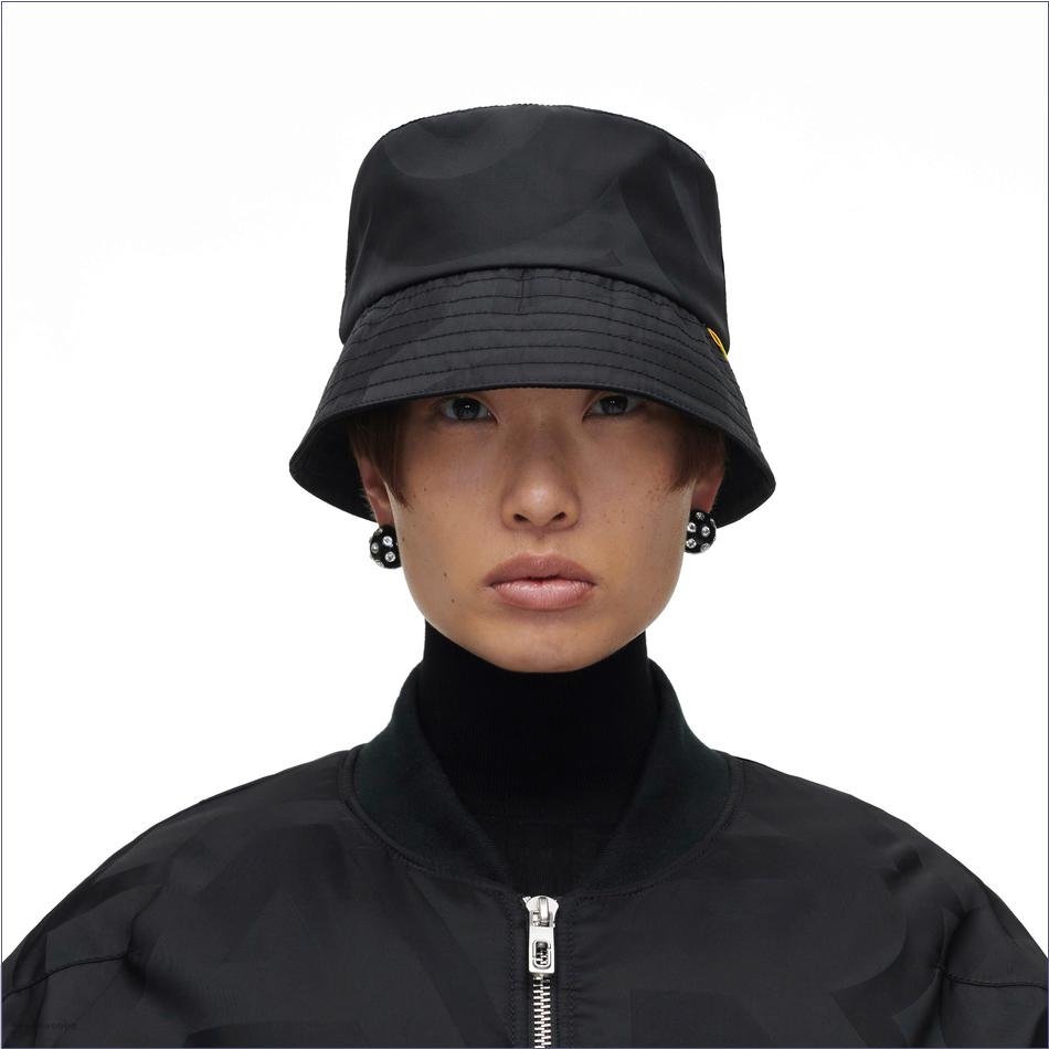  Marc Jacobs BLACK ACCESSORIES/Hats/The Nylon Bucket Hat